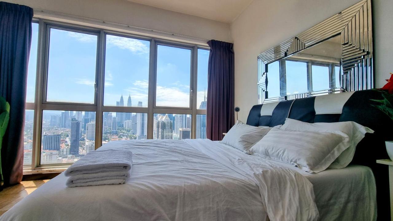 Penthouse On 34 - The Highest Unit And Best Views In Regalia & Private Rooftop Terrace Kuala Lumpur Exterior foto
